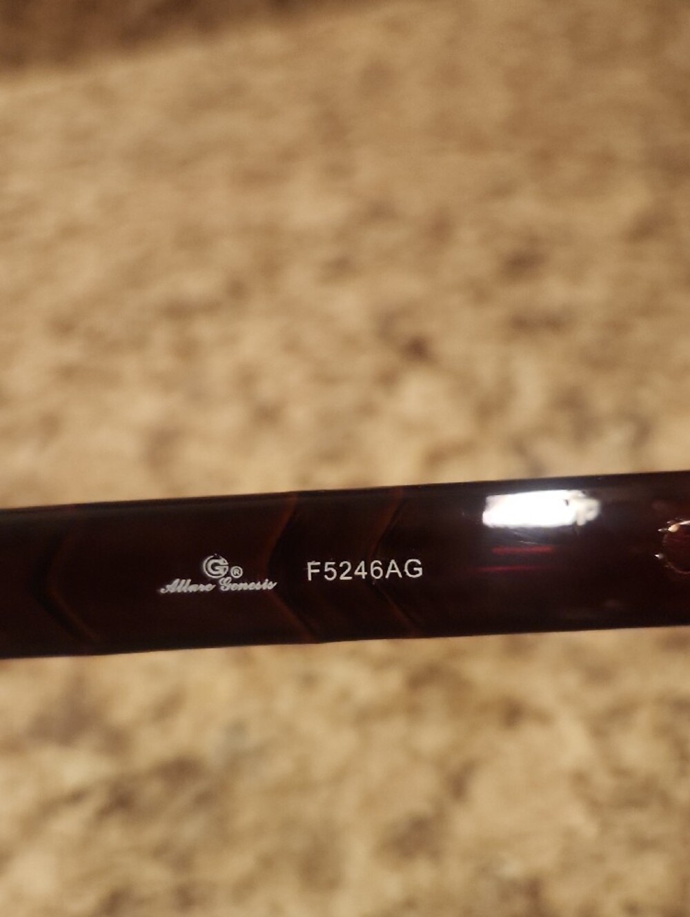 Women’s Oversized Brown Sunglasses - Picture 3 of 6